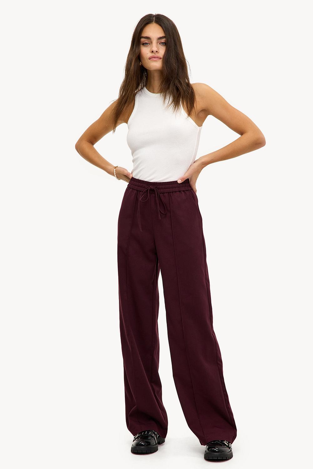 bordeaux-rode-broek-220bej-1.jpg